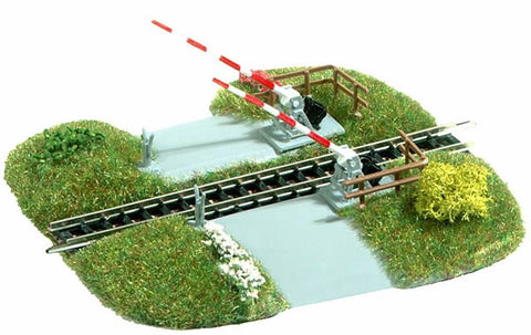 Busch 8023 HO Scale Grade Crossing w/Gates -- For HO or N Scales, 4-5/16 x 4-5/16" 11 x 11cm