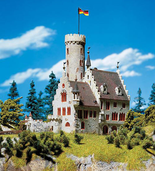 Faller 232242 N Scale Castle with Moat -- 5-1/4 x 3" 13.5 x 7.5cm