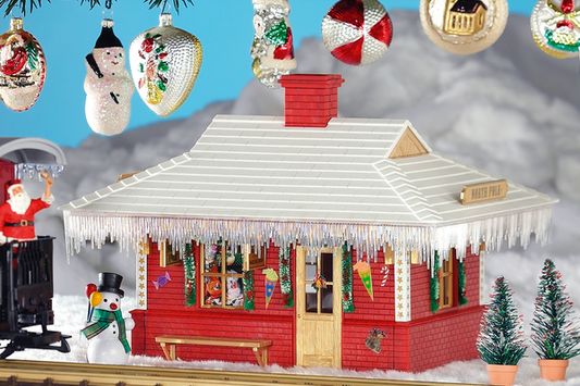 Piko 62265 G Scale North Pole Station Built-Up