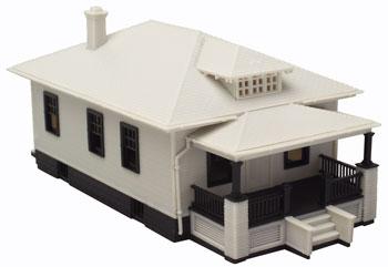 Atlas Model Railroad 2846 N Scale Barb's Bungalow -- Kit