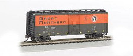 Bachmann 16001 HO Scale Pullman-Standard PS-1 40' Steel Boxcar - Ready to Run - Silver Series(R) -- Great Northern #2357 (green, orange)