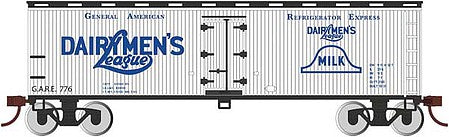 Bachmann 19810 HO Scale 40' Wood Reefer - Ready to Run - Silver Series(R) -- Dairymen's League (white, blue, black)