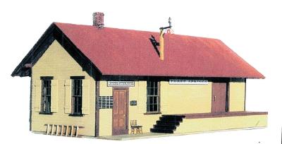 BTS (Better Than Scratch) 7122 S Scale Craftsman Kits - Three Springs Station -- 44' x 33'