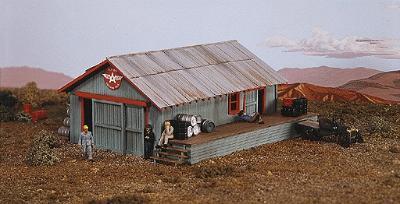 Campbell Scale Models 409 HO Scale Oil Compound House (Including Dock) -- 4 x 5-1/2"  10.2 x 14cm