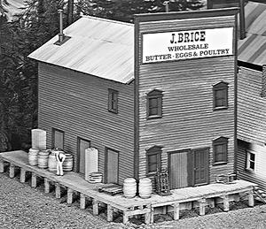 Campbell Scale Models 435 HO Scale J Brice Produce Warehouse -- 7-1/2 x 4-3/8"  19 x 11.2cm