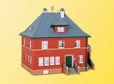 Kibri 38718 HO Scale Borgis Street House -- 6 x 5-7/16 x 5-5/8" 15 x 13.5 x 14cm