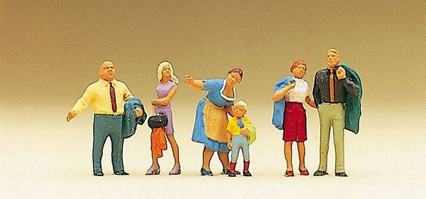 Preiser 10279 HO Scale Pedestrians -- Family in City