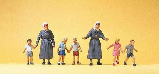 Preiser 10533 HO Scale Protestant Sisters -- With Children