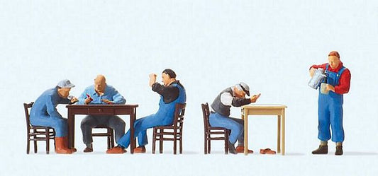 Preiser 10601 HO Scale US Railway Personnel on Break -- 5 Workers w/Tables & Chairs