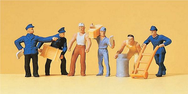 Preiser 14016 HO Scale Delivery Men w/Loads #2 -- pkg(6)