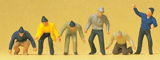 Preiser 14064 HO Scale Working People -- Workers w/Knit Caps pkg(6)