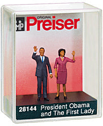 Preiser 28144 HO Scale Pedestrian -- President Obama And The First Lady