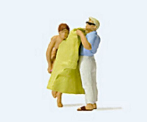 Preiser 28162 HO Scale Changing Clothes on the Beach -- pkg(2)