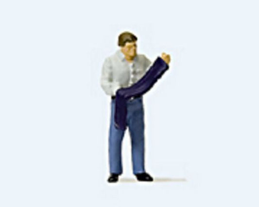 Preiser 28170 HO Scale Man Buying Pants