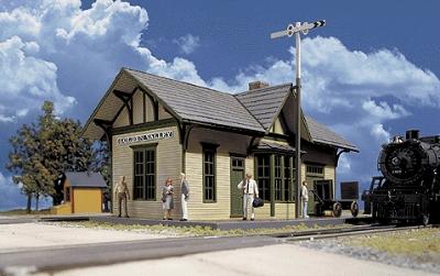 Walthers Cornerstone 3532 HO Scale Golden Valley Depot -- Kit - 6-1/2 x 3-3/8 x 4" 16.2 x 8.4 x 10cm